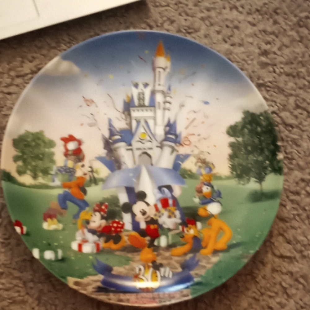 Disney  pate